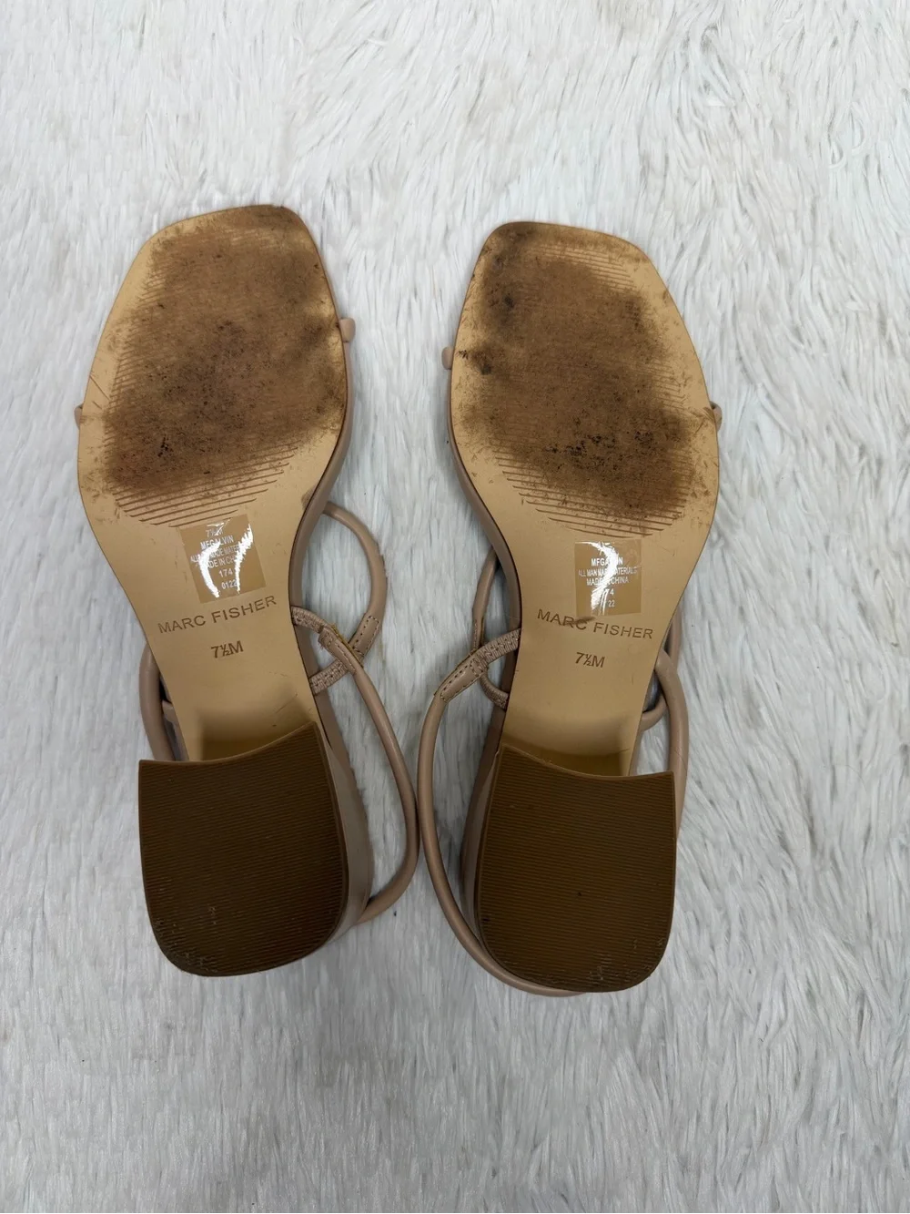 MARC FISHER / Galvin tan nude beige strappy block heeled sandals / 7.5